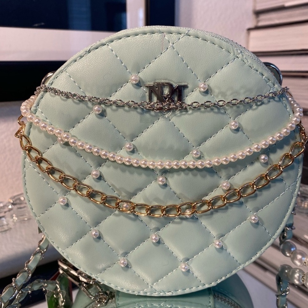 Badgley Mischka Green Diamond Bag With Quilted Design! Nwt